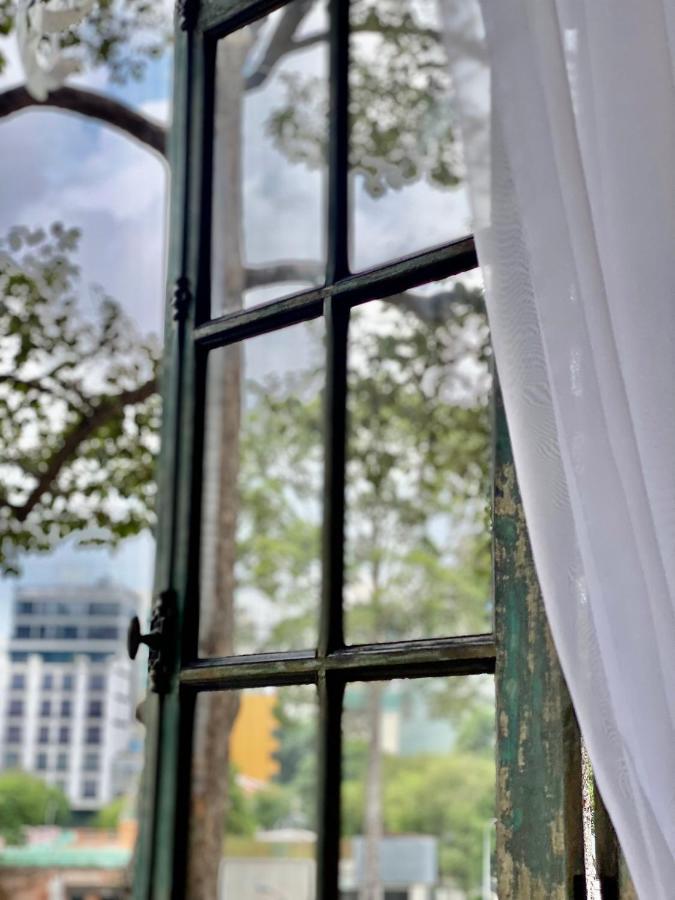 Apartamento Le Bijou Chic In The Heart Of Saigon Charm With View Ciudad Ho Chi Minh  Exterior foto